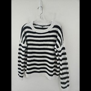 Express Black & White Striped Long Sleeve Crop Sweater Sz Small